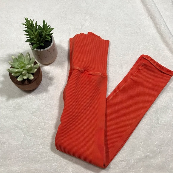 FP Movement Happiness Runs High Rise Leggings M/L - Picture 7 of 10